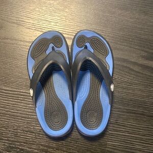 🍍CROCS🍍FLIP FLOPS🍍MENS 4🍍WOMENS 6🍍G-1
